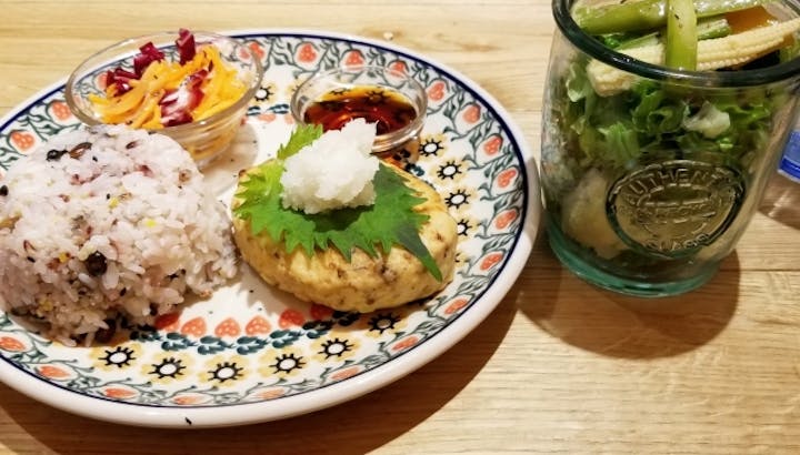 豆腐ハンバーグは低脂質 低カロリー 低糖質で完成されたメニュー Healmethy Press ヘルメシプレス