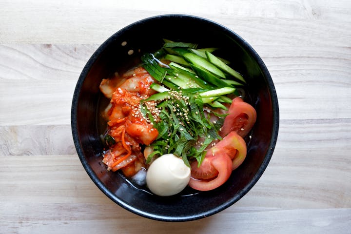 高カロリー 高糖質な冷麺は太りやすい 韓国冷麺と盛岡冷麺の違いも紹介 Healmethy Press ヘルメシプレス 高カロリー 高糖質な冷麺は太りやすい 韓国冷麺と盛岡冷麺の違いも紹介 Healmethy Press ヘルメシプレス