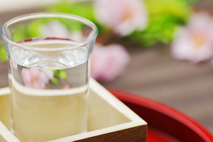 日本酒はカロリー 糖質が高い ダイエット中の付き合い方を管理栄養士が解説 Healmethy Press ヘルメシプレス