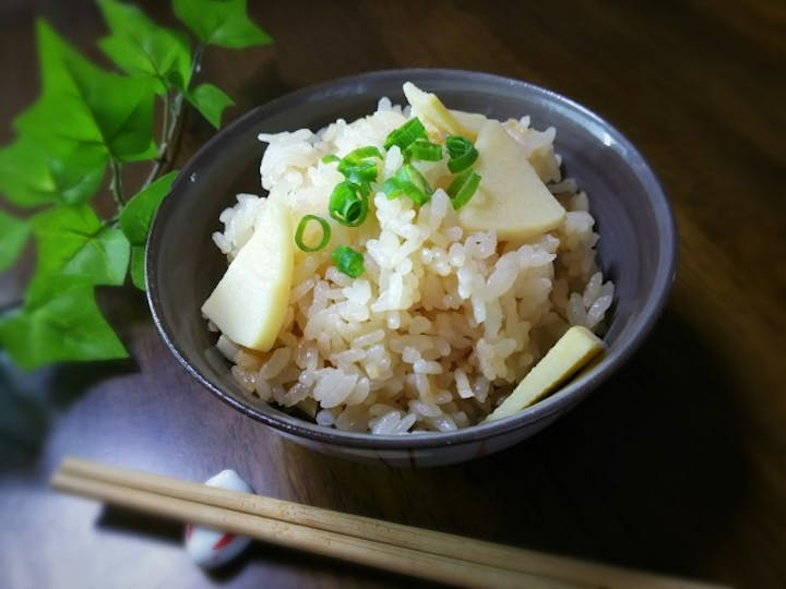 炊き込みご飯のカロリー 糖質を徹底解説 白米よりも低糖質でヘルシー Healmethy Press ヘルメシプレス 炊き込みご飯のカロリー 糖質を徹底解説 白米よりも低糖質でヘルシー Healmethy Press ヘルメシプレス